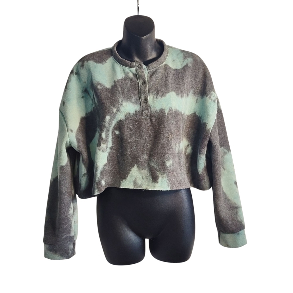 Hyfve Women's Tie-dyed Teal/Black Cropped Button Crew Neck Sweatshirt Size M